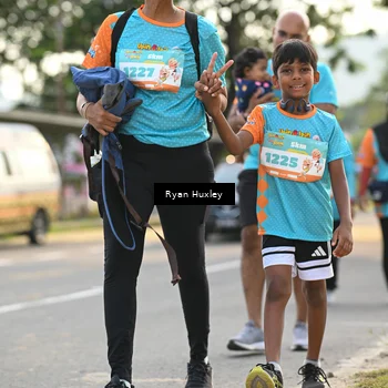 Runner Photo 8240110