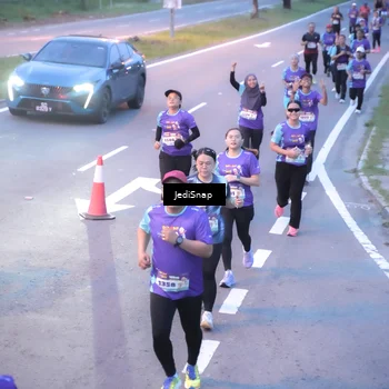Runner Photo 8240121