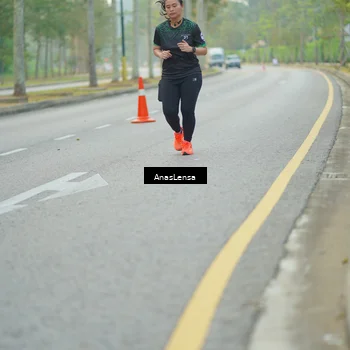 Runner Photo 8240147
