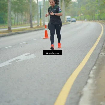 Runner Photo 8240156