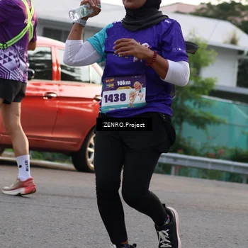Runner Photo 8240159