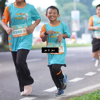 Runner Photo 8240215