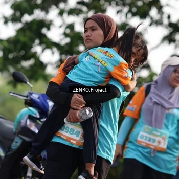 Runner Photo 8240242