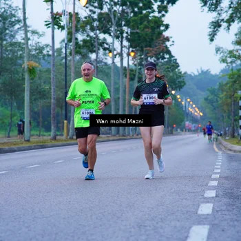 Runner Photo 8240258