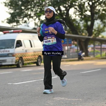 Runner Photo 8240261