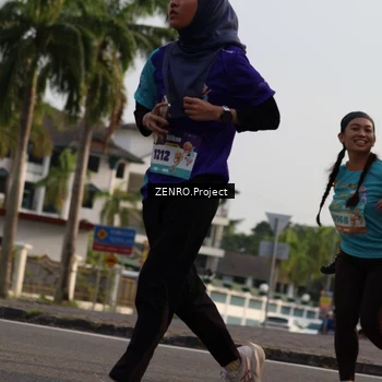 Runner Photo 8240285