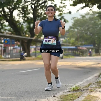 Runner Photo 8240300