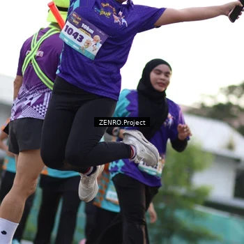 Runner Photo 8240321