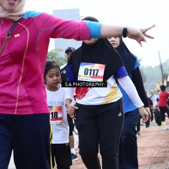 Runner Photo 8240324