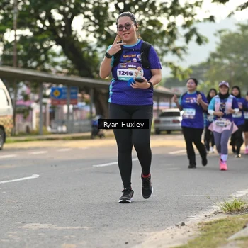 Runner Photo 8240335