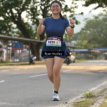 Runner Photo 8240347