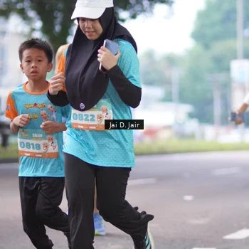 Runner Photo 8240353