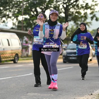 Runner Photo 8240356