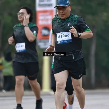 Runner Photo 8240358
