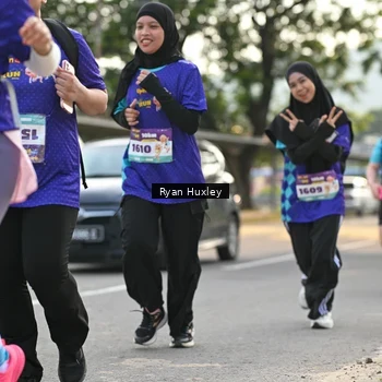 Runner Photo 8240359