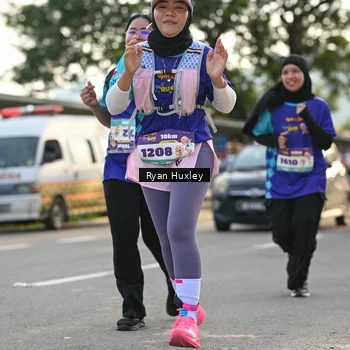 Runner Photo 8240363