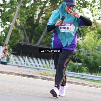 Runner Photo 8240371