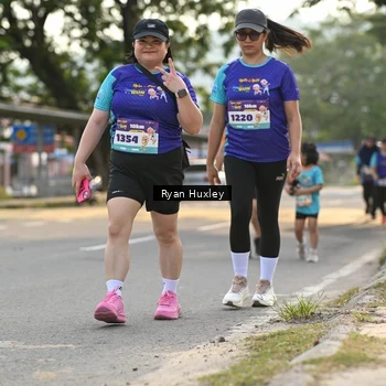 Runner Photo 8240372