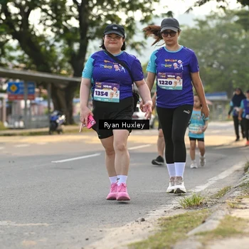 Runner Photo 8240374