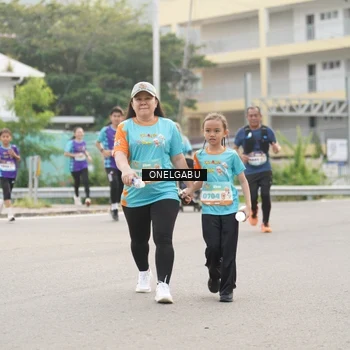 Runner Photo 8240384