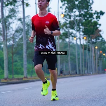 Runner Photo 8240385