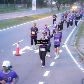 Runner Photo 8240386