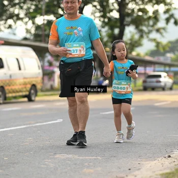 Runner Photo 8240389