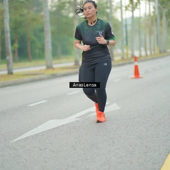 Runner Photo 8240395