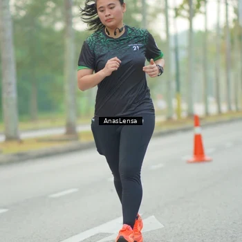Runner Photo 8240403