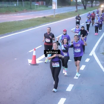 Runner Photo 8240410
