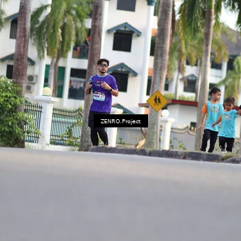 Runner Photo 8240435