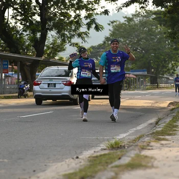Runner Photo 8240480