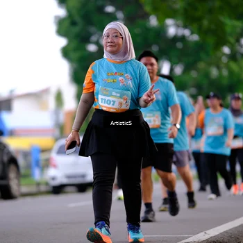 Runner Photo 8240489