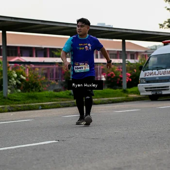 Runner Photo 8240504