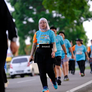 Runner Photo 8240559