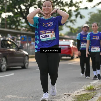 Runner Photo 8240575