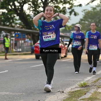 Runner Photo 8240576