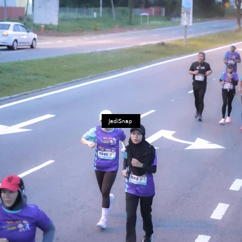 Runner Photo 8240581