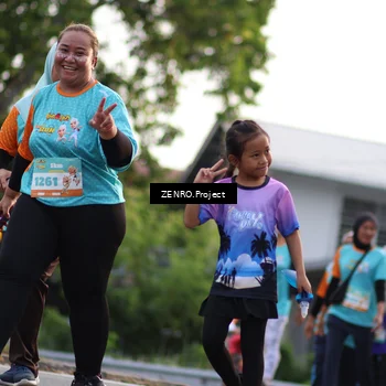 Runner Photo 8240616