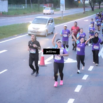 Runner Photo 8240634