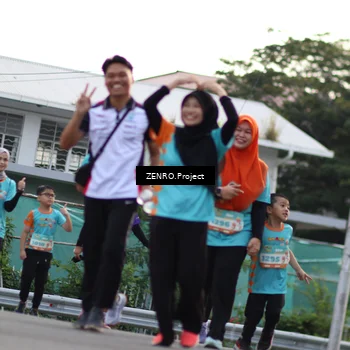Runner Photo 8240656