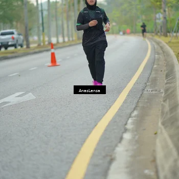 Runner Photo 8240681