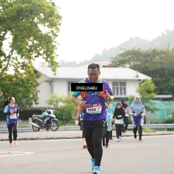 Runner Photo 8240730