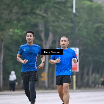 Runner Photo 8240753