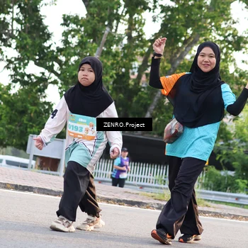 Runner Photo 8240773