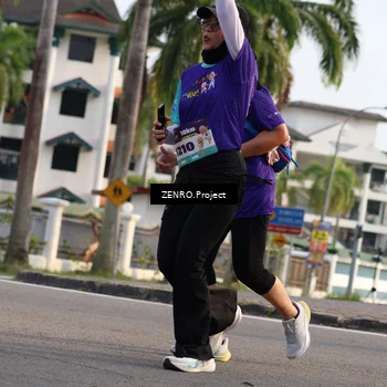 Runner Photo 8240793