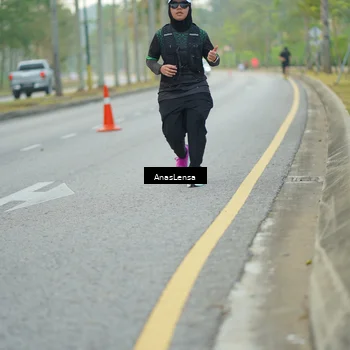 Runner Photo 8240807