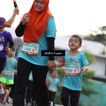 Runner Photo 8240831