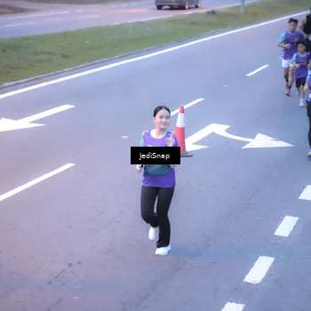 Runner Photo 8240874