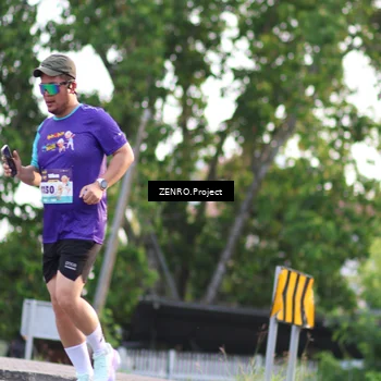 Runner Photo 8240892